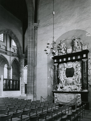 1968-2856 Grafmonument van Witte Cornelisz. de With in de Sint-Laurenskerk.