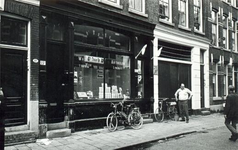 1969-1924 Gezicht op de Adrianastraat nummers 57 t/m 51.