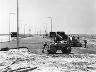 1969-2009 Vaanweg: werkzaamheden bij het Vaanplein, naast het viaduct over het Havenspoor.