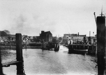 1969-260 Achterhaven, vanaf de westzijde naar Buizenwaal.