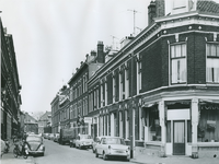1970-1054 Aegidiusstraat, oostzijde tussen Siondwarsstraat en Oudedijk, uit het westen.