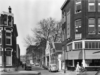 1970-1058 De Vredehofstraat, gezien vanuit de Lusthofstraat.