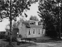 1972-1565 Een woning aan de Capelseweg.