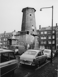 1972-2422 Noordschans met molen De Graankorel. Op de achtergrond Mathenesserdijk.