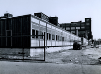 1972-849 De bouwactiviteit van Gemeentewerken, tussen de Goudseweg en Generaal van der Heijdenstraat. Uit het westen de ...