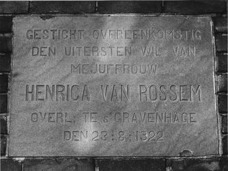 1974-1401 Gedenksteen: Gesticht overeenkomstig den uitersten wil van Mejuffrouw Henrica van Rossem, overl: te ...