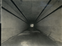 1976-207 Tunnel onder de Grotemarkt, verbinding tussen de Kolk en de Steigersgracht.