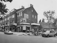 1977-2046 Groene Hilledijk met hoek Heinlantstraat rechts.