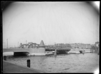 1978-3459 De Koninginnebrug over de Koningshaven, gezien vanaf de Nassaukade.