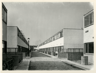 1978-3493 Woningen aan de Lindtstraat in de Kiefhoek