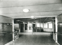 1981-545 Hal van Station Delftsche Poort. D.P.