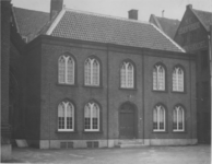 1983-29 Parochiegebouw van de Zuiderkerk aan de Jufferstraat.