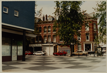 1992-4129 Het Hobokenplein, met op de achtergrond de Van Speykstraat.