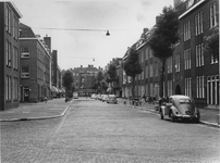IX-1806-03 Gezicht in de Van Lennepstraat met op de voorgond links de Spartastraat.