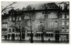 XXII-73 Diaconieschool van de Nederlandse Hervormde Gemeente aan de Goudserijweg en Vlietkade.