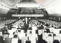 XXIII-23-00-00-02 Concert van het Rotterdams Philharmonisch Orkest in de gerestaureerde zaal van De Doelen/Sociëteit de ...