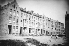 XXV-700 Huizen in de Van Weelstraat.