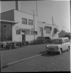 21376 Het goederenkantoor van de Nederlandse Spoorwegen aan de Stieltjesstraat ter hoogte van de hoek met de ...