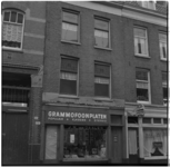 35718 Grammofoonplatenwinkel J.M. van Daalen aan de Goudse Rijweg 179b.