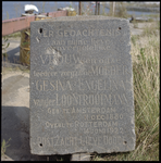 93928 Grafsteen van Gesina Engelina van der Loo-Strootmann (1880-1922), gevonden op de kop van het 3e Katendrechtse ...