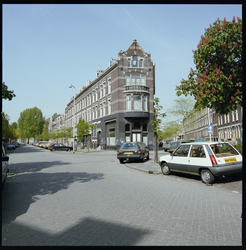 94781 De Rosier Faassenstraat, rechts de Rosenveldtstraat.