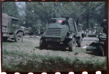 188 Kamp van de 1e Canadese divisie aan de Heemraadssingel. Het voertuig is een pantserwagen van het merk GMC Otter.