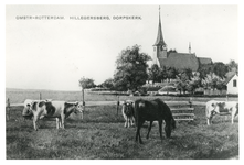 1968-3110 Overzicht van de Hillegondakerk te Hillegersberg, met op de voorgrond koeien en een paard in een weiland. Uit ...