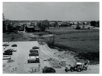 1972-1530 Overzicht vanaf de bejaardenflat Varenhof van de Rotte en de omgeving van Ommoord. Op de achtergrond woningen ...
