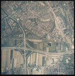 2000-353 Verticale luchtopname van de wijk Lombardijen in Rotterdam met links Zuider Begraafplaats en de Vaanweg, en ...