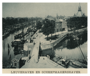 IV-32-5 Overzicht van de Leuvehaven en Scheepmakershaven met op de voorgrond de Scheluwebrug, en op de achtergrond de ...