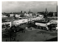 IX-1911-05 Overzicht van noodwinkels van Ter Meulen en Damen aan de Mathenesserlaan, gelegen tussen de Rochussenstraat ...
