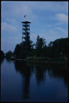 1334 De uitkijktoren in het Plaswijckpark opgericht in 1923 door ondernemer C. N. A. Loos aan de Ringdijk 20 langs de ...