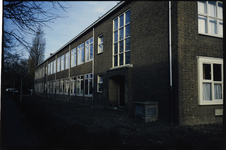 1670 Schoolgebouw De Bavokring , gebouwd tussen 1952 en 1953 in opdracht van het Genootschap tot Bevordering van het ...
