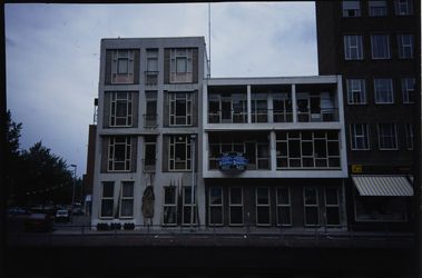 1760 Kantoorgebouw, gerealiseerd in de periode 1950-1952 naar ontwerp van Van Tijen en Maaskant gemaakt in opdracht van ...