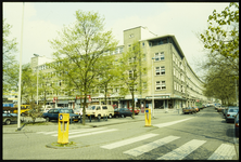 641 Woningruimten/winkelruimten op de hoek van het Noordplein en de Zaagmolenkade (Zwaanshals en Woelwijkstraat) in het ...