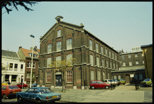 726 Het Notarieel Archief gebouwd in 1900 in eclectische stijl naar ontwerp van W.C. Metzelaar aan de Noordsingel 117. ...