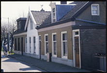 859 Dijkhuizen aan de Bovenstraat 19 tot en met 23 in Oud-IJsselmonde.
