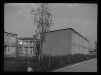 L-4807 Het gebouw van de Waalse School aan de Goudseweg, Warande.