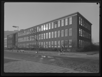 L-4841 Het gebouw van het Erasmiaans Gymnasium aan de Wytemaweg.