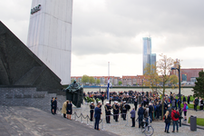 MR-95 Nationale Herdenking op 4 mei 2015 bij het Koopvaardijmonument De Boeg aan de Boompjes.