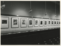 1967-561 Foto's van fotograaf Henri Berssenbrugge aan de oostwand van de charterkamer, opname in de ochtend gemaakt ...