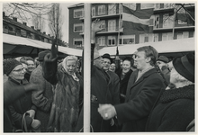 1968-538 Wethouder J. Worst, met de arm omhoog, bij de opening van de wijkmarkt te Schiebroek aan het Rododendronplein.