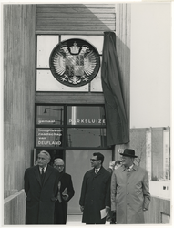 1968-732 De opening van het gemaal Parksluizen van het Hoogheemraadschap van Delfland door de commissaris van de ...