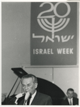 1968-966 De burgemeester van Haïfa, de heer Aba Khoushy in het Hilton hotel, tijdens een gala-avond gedurende de Israëlweek