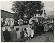 1969-1633 Draaiorgelconcours. Op het Nachtegaalplein vindt het draaiorgelconcours plaats ter gelegenheid van het ...