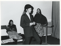 1969-373 Hist-in op Gemeentearchief. Opvoering 'Kaat Mossel' door N.J. B.G.