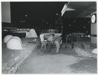 1970-2118 Opbouw van het Shellpaviljoen op het Weena tijdens de voorbereidingen van de manifestatie van C'70.