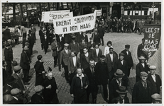 1972-211 Een demonstratie van werklozen en socialisten.