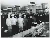 1972-2214 Opening van de Rotterdam-expositie over de Rijnvaart in Duisburg.