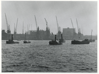 1973-1146 Vlootschouw van binnenvaartschepen ten gevolge van het regeringsjubileum van koningin Juliana.